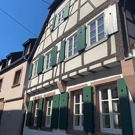 Traditionnal House Downtown In Tatil Evi
